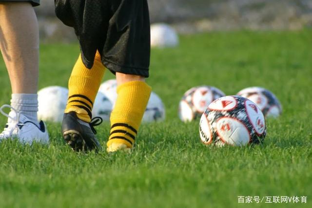 罗马诺连发3条Here we go，利物浦砸4000万截胡，皇马躺赚2000万